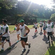 Serunya Ikut Lari Maraton Menembus Lebatnya Hutan Taman Safari