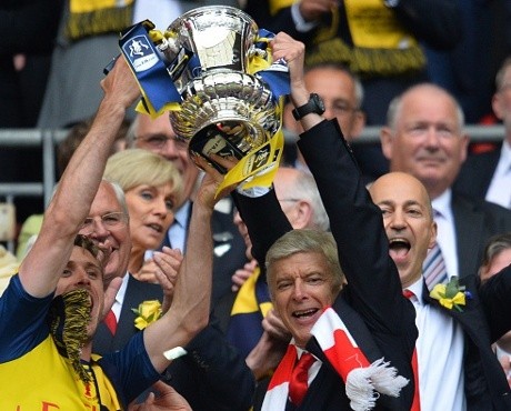 Wenger Bangga dan Puas