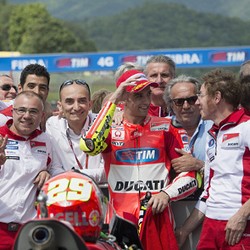 Iannone Nantikan Balapan Sengit Usai Raih Pole Spesial