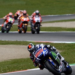 MotoGP Kembali ke Indonesia: Untuk Pebalap, Fans, Pabrikan dan Ekonomi