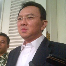 Ahok: Kita Sudah Cek, Banyak PKL Monas Ber-KTP Madura