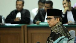 Sri Utami Serahkan Duit Rp 50 Juta untuk Sutan Bhatoegana Lewat Didi