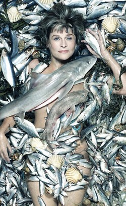 3 Aktris Senior Inggris Pose Tanpa Busana Demi Pelestarian Hewan Laut