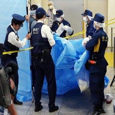 Koper Berisi Mayat Wanita Ditinggal di Stasiun Tokyo Selama Sebulan