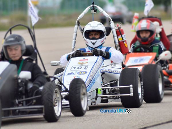 Garuda UNY Juara Umum di ISGCC 2015 Korsel Garuda UNY Juara Umum di ISGCC 2015 Korsel