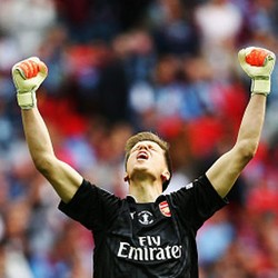 Diisukan Hengkang, Szczesny Setia Arsenal