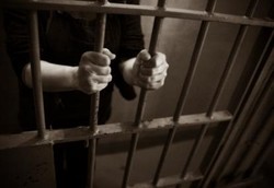 Gara-gara Duduk Ngangkang di Kereta, 2 Pria di AS Ditangkap Polisi