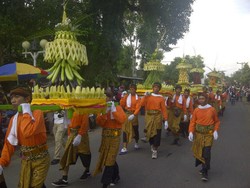 Ribuan Umat Buddha Ikuti Prosesi Waisak di Borobudur