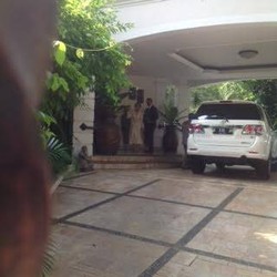 Tiba di Rumah, Miranda Goeltom Gelar Acara Keluarga