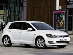 VW Golf Ini Bermesin 1.000 cc, Irit BBM dan Cukup Bertenaga