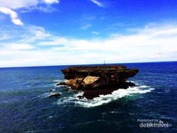 Ayo Coba, Wisata Uji Nyali di Pantai Timang!