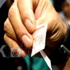 Seorang Anggota Polisi Ditangkap Saat Pesta Sabu