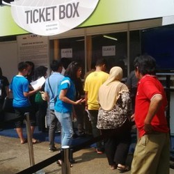 Tiket Habis Sejak Pagi, Penonton pun Kecewa