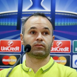 Cedera Tidak Parah, Iniesta Yakin Fit Lawan Juve