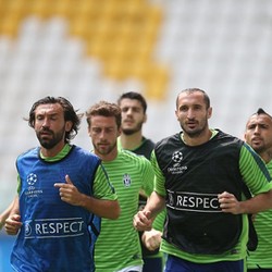 Ballack Sebut Juve Bisa Bikin Barca Kesal dan Balikkan Perkiraan