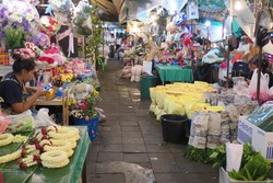 Mau Belanja Bunga Cantik & Segar di Bangkok, Ini Tempatnya!