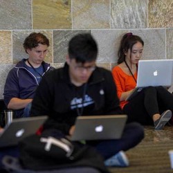 Microsoft Borong Domain Cinta Developer iOS