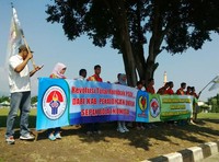 "Mafia sepakbola harus disingkirkan dari PSSI, kami dukung langkah-langkah Menpora," demikian antara lain pernyataan Ryan Rusli, ketua KONI Kabuputen Pekalongan.