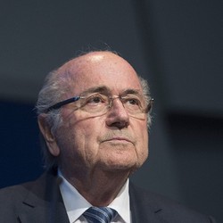 Pengunduran Diri Blatter Layanan Terbaik FIFA untuk Sepakbola