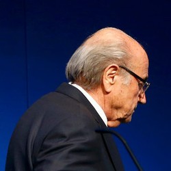 Setelah 17 Tahun, Raja Blatter Akhirnya Turun Takhta