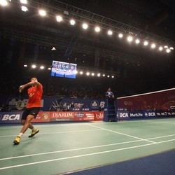 Serunya Duel Tommy vs Lin Dan Bikin Istora Serasa Mau Roboh