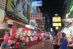 Ini Tempat Terbaik untuk Kuliner Malam di Bangkok