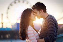 Risih, Banyak Pasangan Ciuman di Belanda