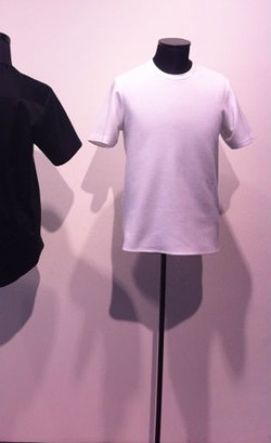 Vinora Rilis Busana yang Bisa Dipakai Pria Maupun Wanita