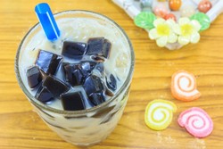 Buat Cappuccino Cincau yang Segar dengan 4 Langkah Ini!