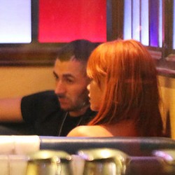 Rihanna Pacari Karim Benzema?