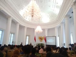 Aneh! LKPP Wajar Dengan Pengecualian Dapat Tepukan di Istana Bogor