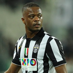 Prajurit Evra Takkan Terintimidasi Performa Apik Messi