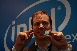 PC Seukuran Kancing Kelak Saingi Super Komputer