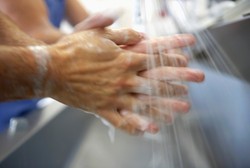 Dokter Malas Cuci Tangan, Pasien Rentan Terserang Infeksi