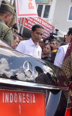 Jelang Pernikahan Anak, Jokowi Habiskan Akhir Pekan di Solo