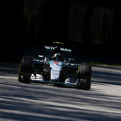 Hamilton Jeblok, Giliran Rosberg Tercepat