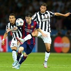 Celah di Area Tengah yang Dimanfaatkan Messi untuk Mengacak-acak Pertahanan Juventus