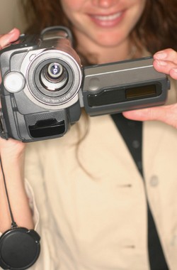 Mengenal Vlogging, Tren Baru di Dunia Beauty Blogger