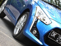 Bergaya Kosmopolitan dengan Sport Coupe Mungil Copen