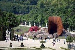 Kontroversi Patung Vagina di Istana Versailles, Prancis