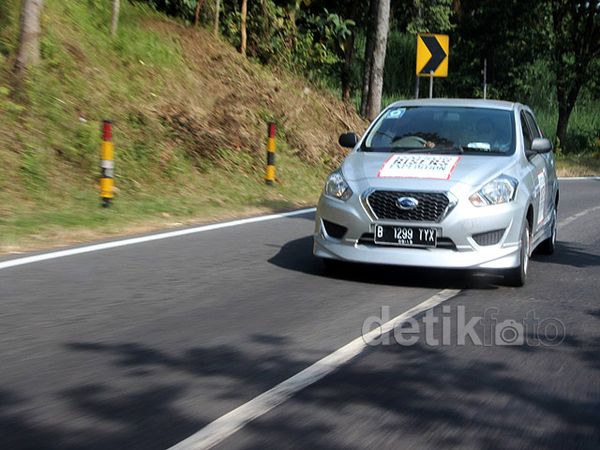 Risers Tuntaskan Etape 3 di Kota Pahlawan