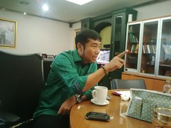 Cerita Lulung dan Rambut Belah Tengah yang Jadi Magnet Selfie