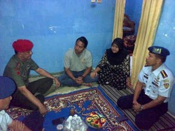 Danjen Kopassus Angkat Anak Serma Zulkifli Jadi Anak Asuh