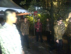 Usai Lamaran, Jokowi dan Gibran Sempat Cek Tempat Resepsi