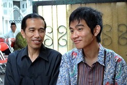 Jokowi, Media Sosial dan Foto Bahagia Bareng Gibran Jelang Pernikahan