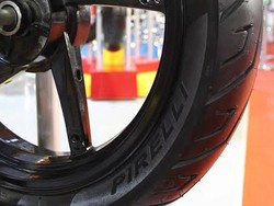 Di Indonesia Pirelli Tidak Produksi Ban Radial