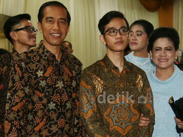 Jokowi Lamar Selvi Ananda untuk Gibran
