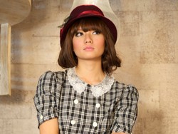 Stella Cornelia dan Debut Album Pop Rock