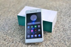 Oppo Segera Gelar Pre Order R7 di Indonesia