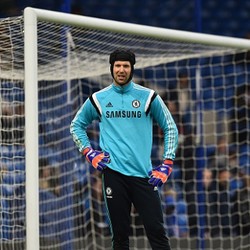 Cech Segera Bahas Masa Depannya dengan Chelsea